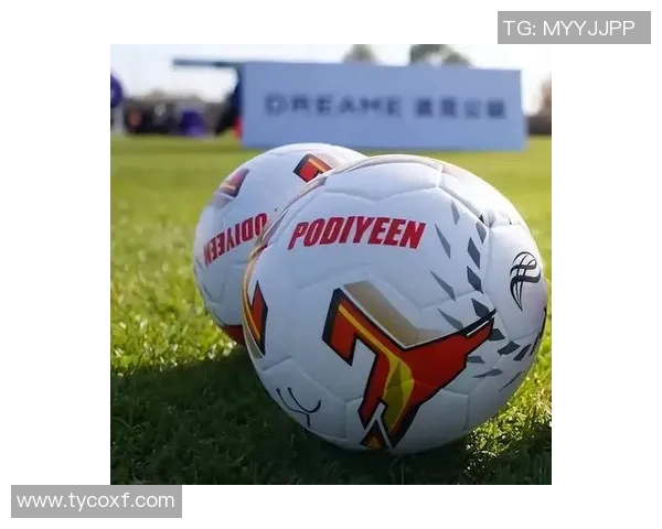 大男孩足球:探索青春与梦想交织的绿茵场上成长之旅 大男孩足球:探索青春与梦想交织的绿茵场上成长之旅